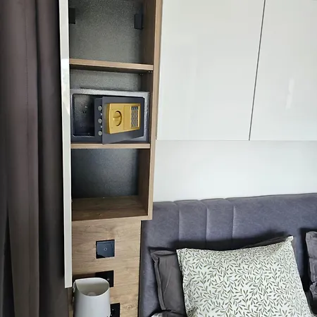 Katarina C67 Lux, Silver Lake, Srebrno Jezero, Veliko Gradiste * Ostrovo